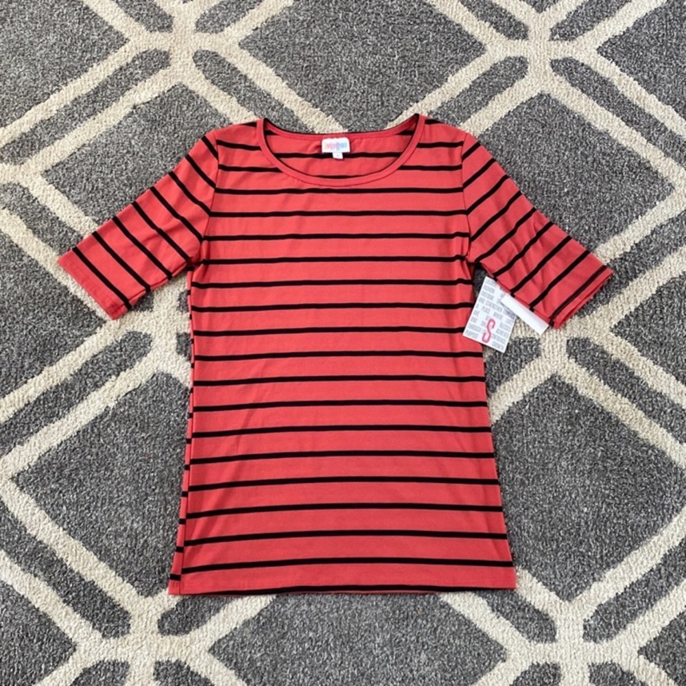 Lularoe pink and black striped gigi shirt